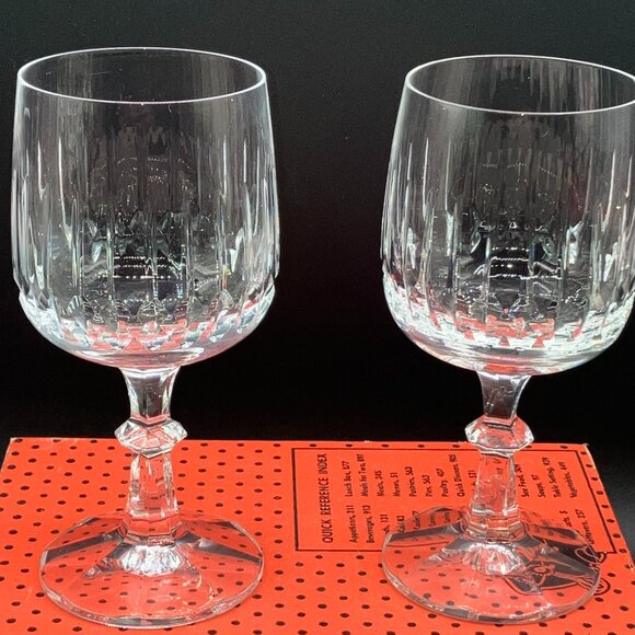 Schott Zwiesel Crystal Tango Wine Glasses 6 3/4” Vertical Cuts Set of 2 Germany - Picture 1 of 9